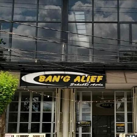 ホテル Bang Alief Property Near Taman Tajamara Sumenep Mitra Reddoorz エクステリア 写真